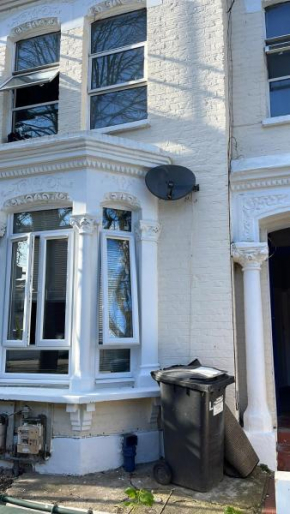 Super central 2 bed flat